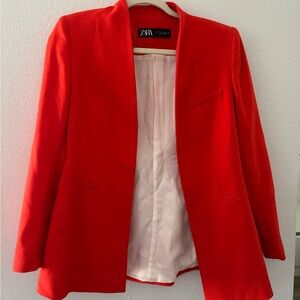 Zara Red Blazer with Tailored Fit and Smooth Fabric